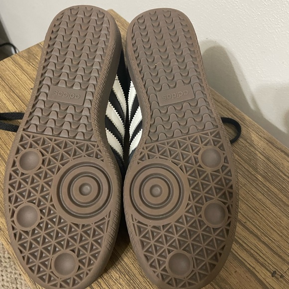 Adidas sambas thrifted size 7.5 - Picture 3 of 4